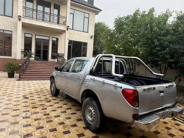 Mitsubishi L200 2008