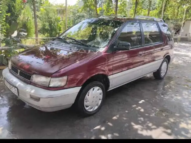 Mitsubishi Dion 1993
