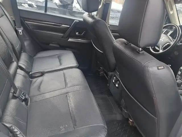 Mitsubishi Pajero 2014