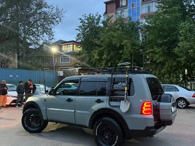 Mitsubishi Pajero 2007