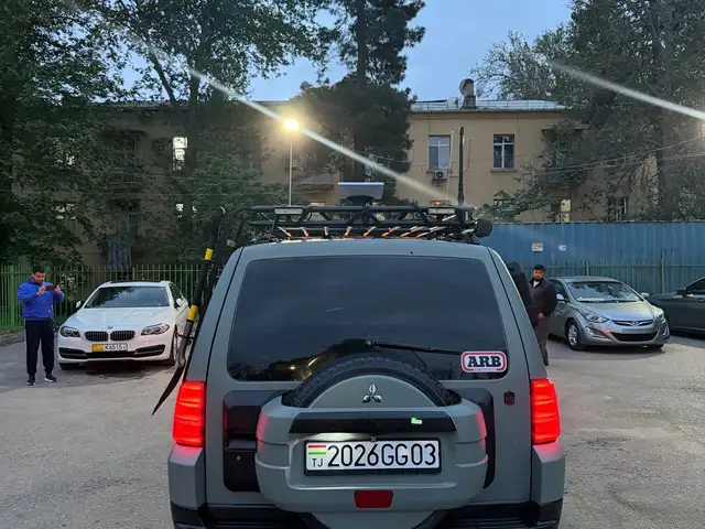 Mitsubishi Pajero 2007