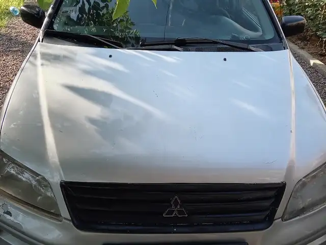 Mitsubishi Lancer 2003