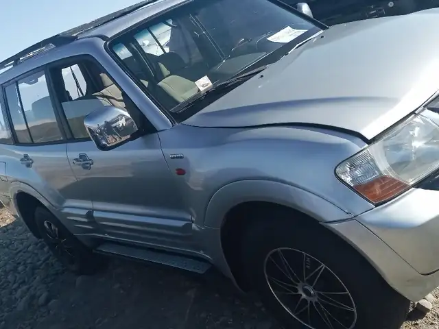 Mitsubishi Pajero 2000