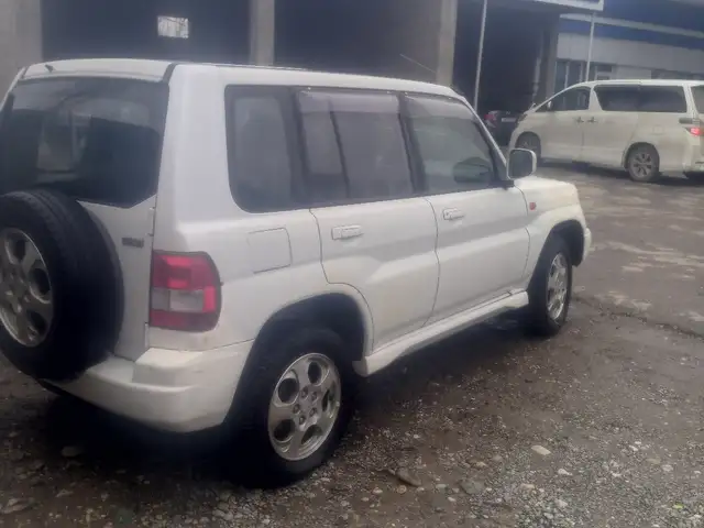Mitsubishi Pajero 2001