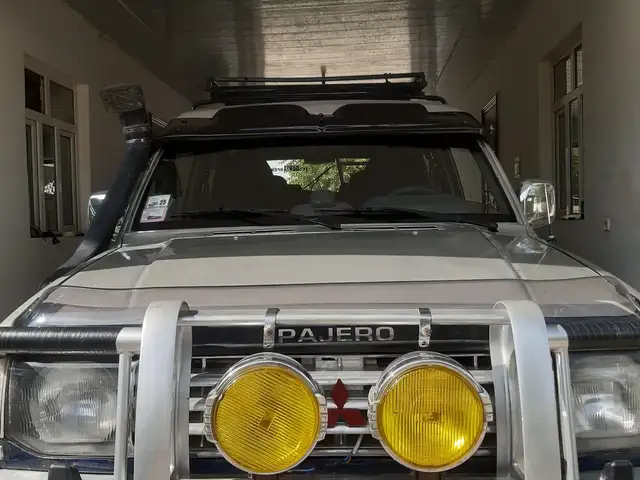 Mitsubishi Pajero 1996