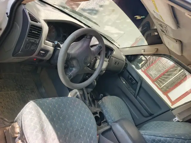 Mitsubishi Montero 2002