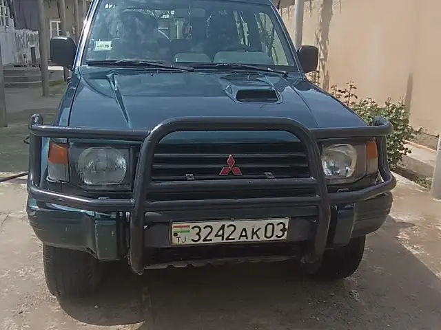 Mitsubishi Pajero 1996