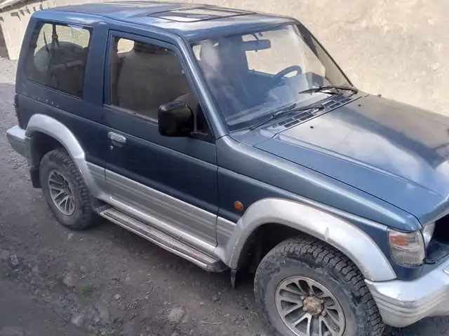 Mitsubishi Pajero 1993