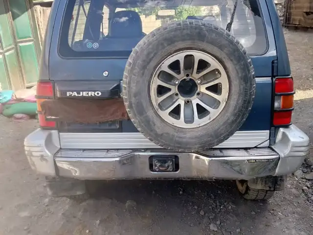 Mitsubishi Pajero 1993