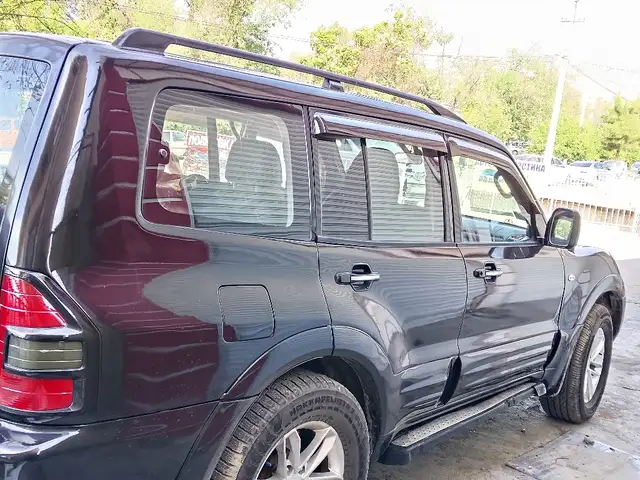 Mitsubishi Pajero Sport 2004