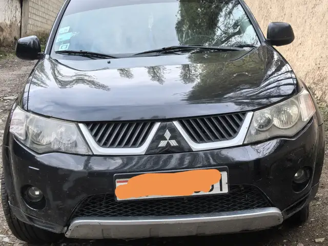 Mitsubishi Outlander 2009