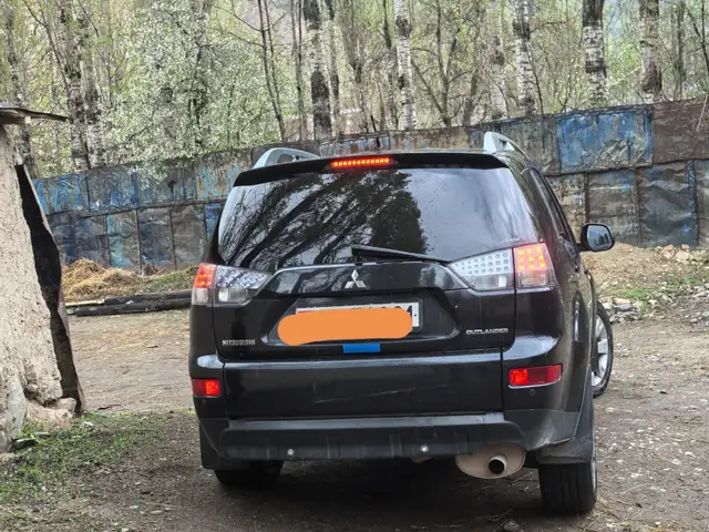 Mitsubishi Outlander 2009