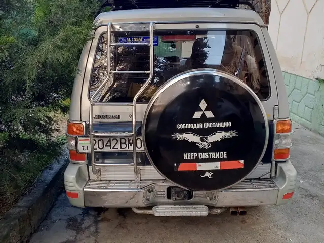 Mitsubishi Pajero 1993