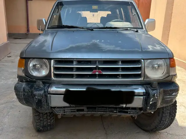 Mitsubishi Pajero 2000