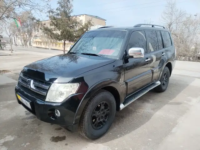 Mitsubishi Pajero 2008