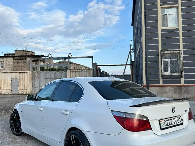 BMW 5 2005