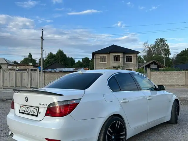 BMW 5 2005