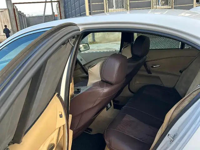 BMW 5 2005