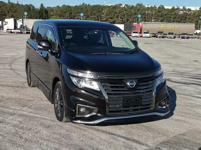 Nissan Elgrand 2015