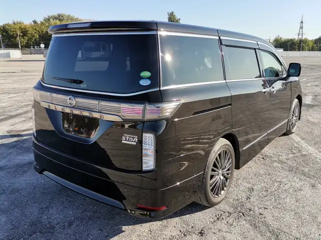 Nissan Elgrand 2015