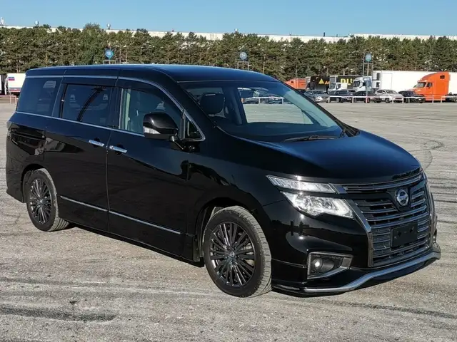 Nissan Elgrand 2015