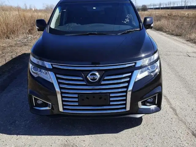 Nissan Elgrand 2015