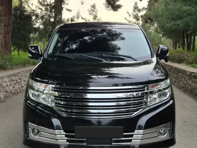 Nissan Elgrand 2014