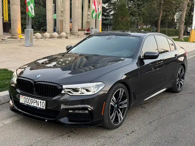 BMW 5 2019