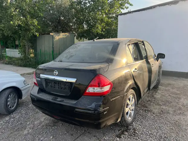 Nissan Tiida 2008