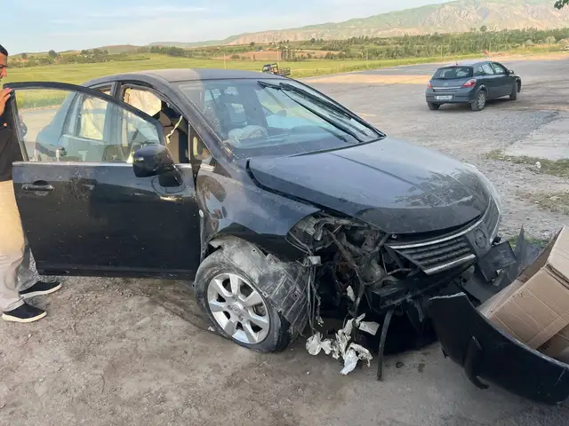 Nissan Tiida 2008