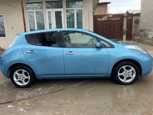 Nissan Leaf 2012