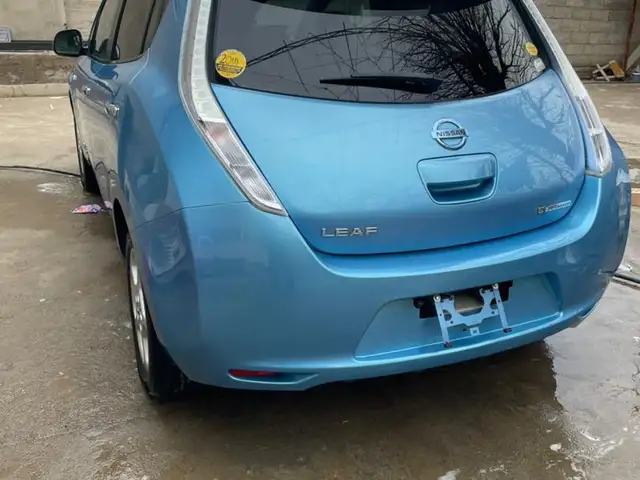 Nissan Leaf 2012