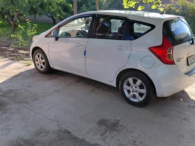Nissan Versa 2015