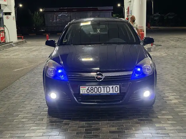 Opel Sintra 2006