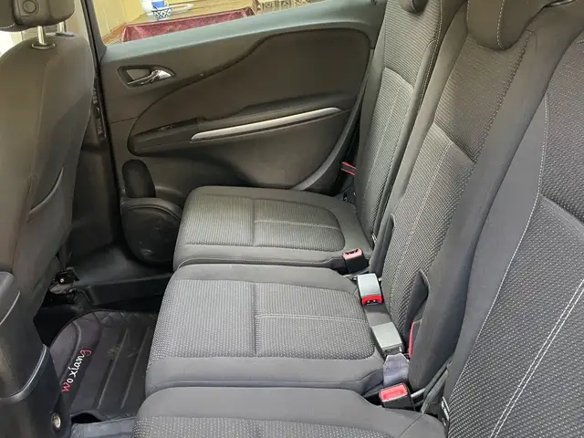 Opel Zafira 2015
