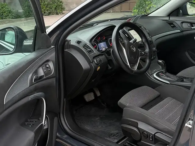 Opel Insignia 2014