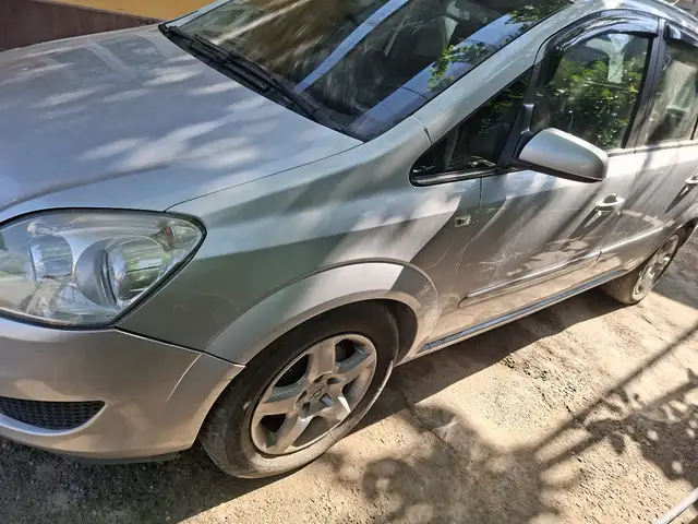 Opel Zafira 2008