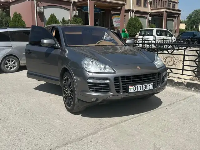 Porsche Cayenne 2010