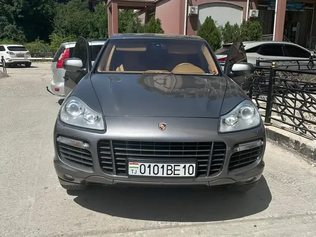 Porsche Cayenne 2010