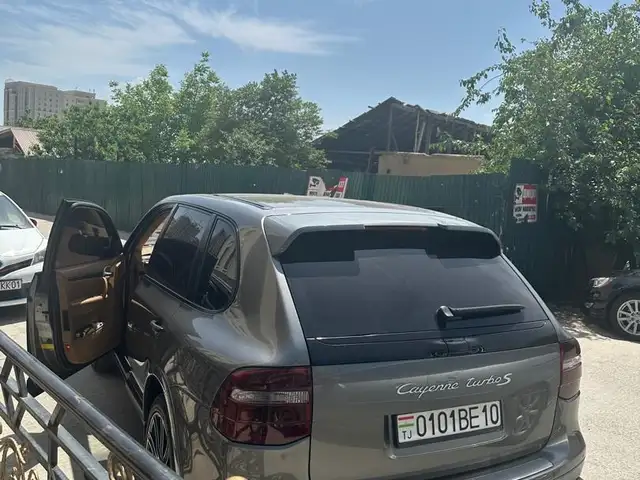 Porsche Cayenne 2010