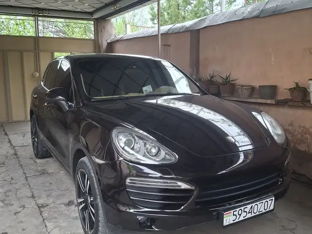 Porsche Cayenne 2011