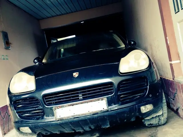 Porsche Cayenne 2004