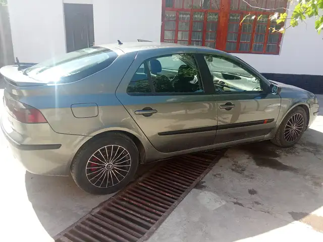Renault 16 2001