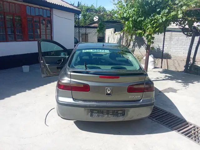 Renault 16 2001