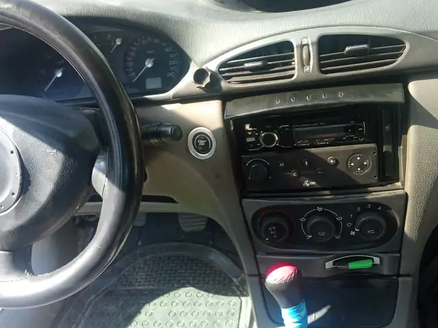 Renault 16 2001