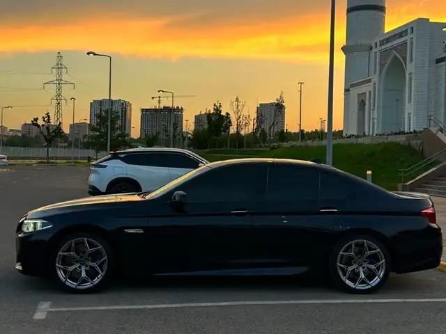 BMW 5 2013