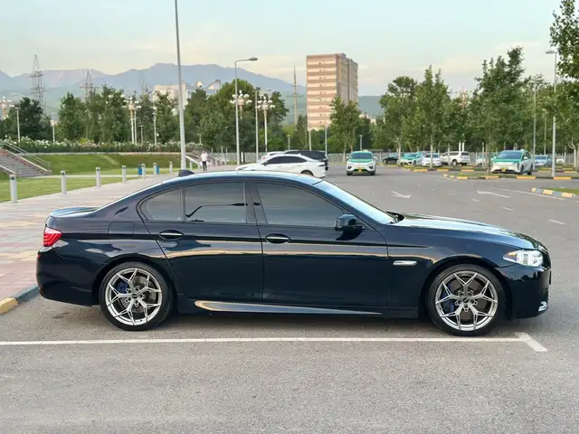 BMW 5 2013