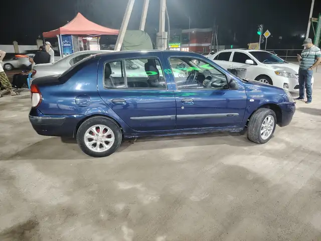 Renault Logan 2005