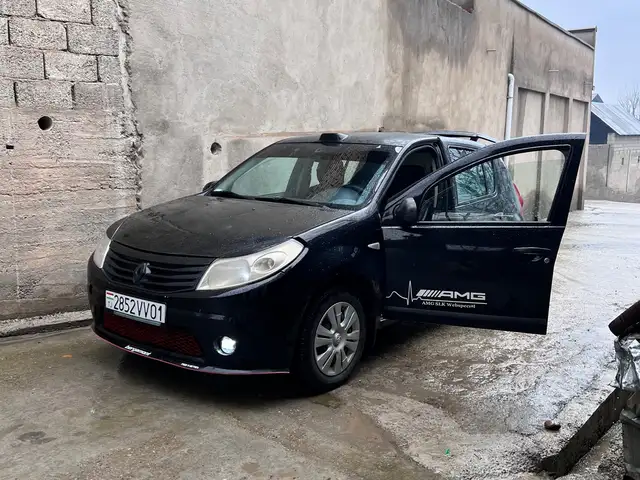 Renault Sandero 2012