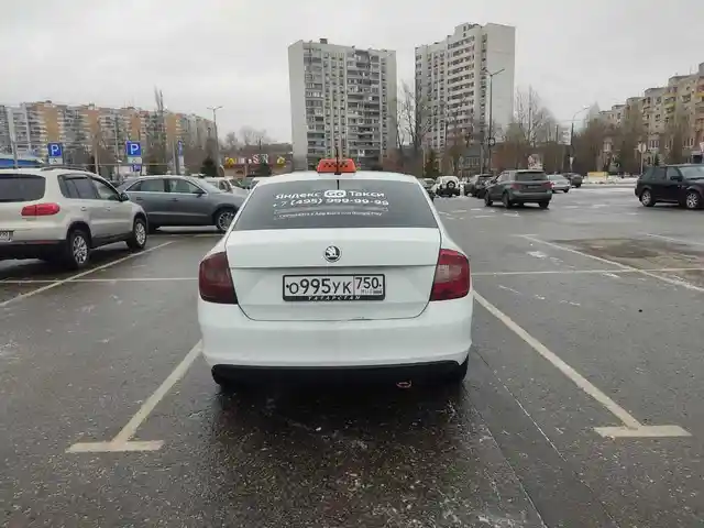 Skoda Rapid 2015